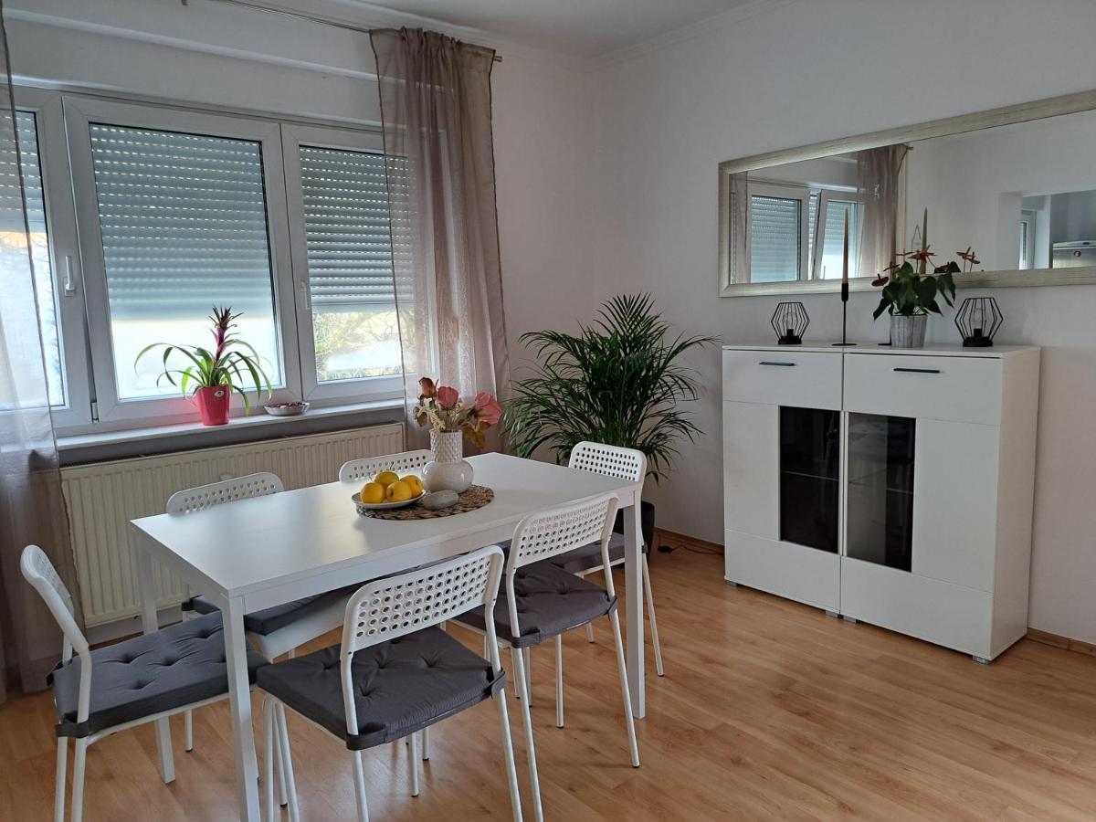 Charming Celje City Center Apartment Luaran gambar