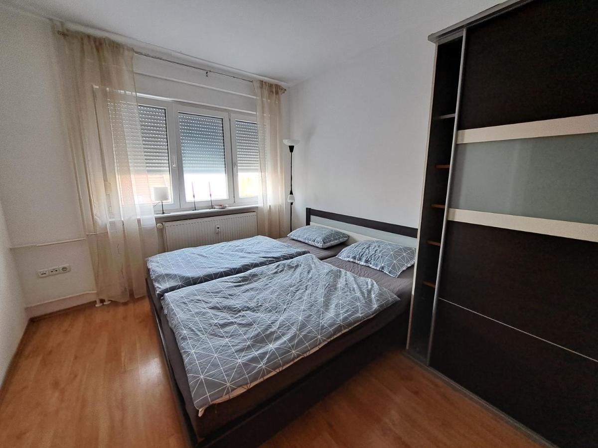 Charming Celje City Center Apartment Luaran gambar